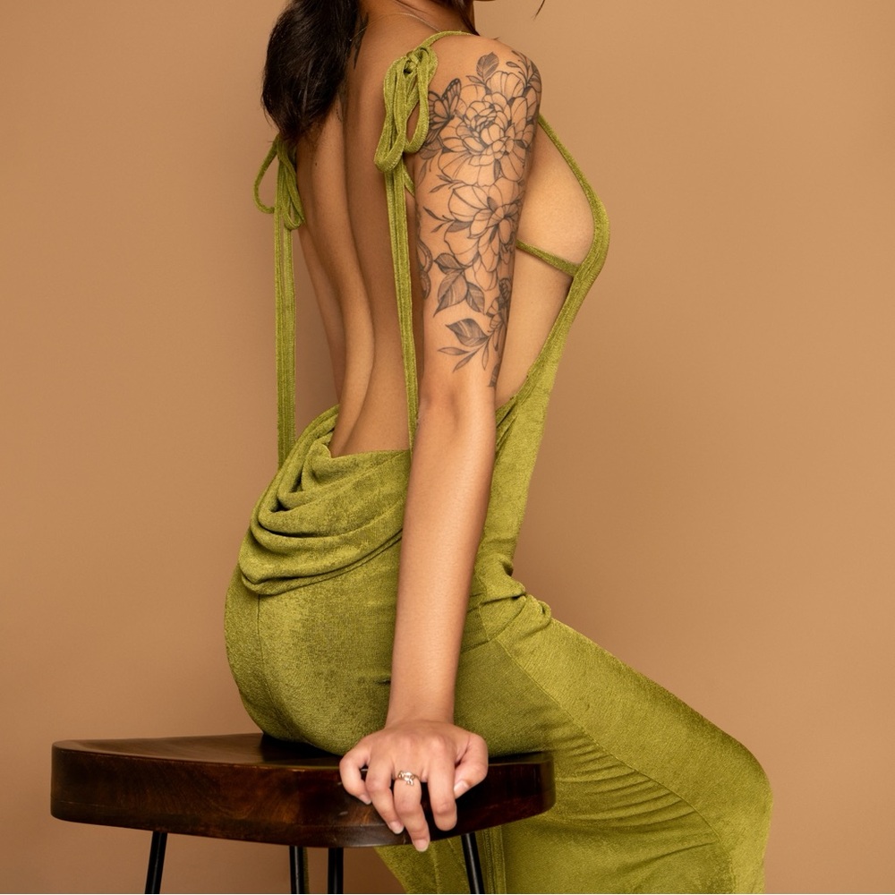 Stylish Green Backless Dress